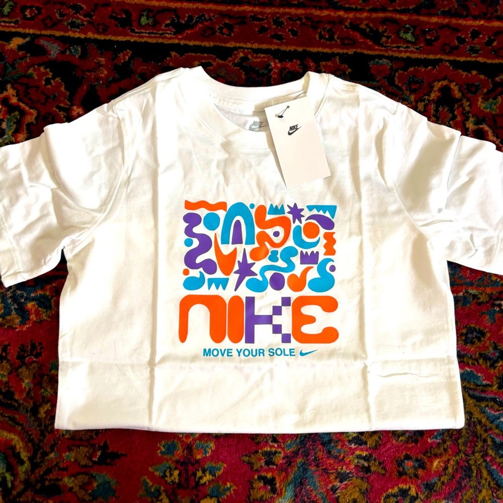NWT Nike Kids Graphic Tee